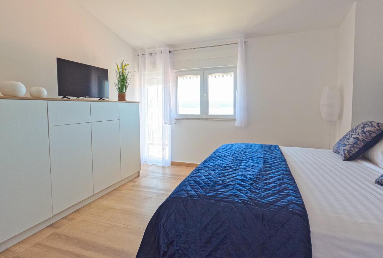 Sea And Mountain View Apartments Duće Dış mekan fotoğraf